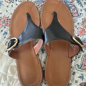 Coach black leather sandals with gold buckle #leather #sandals